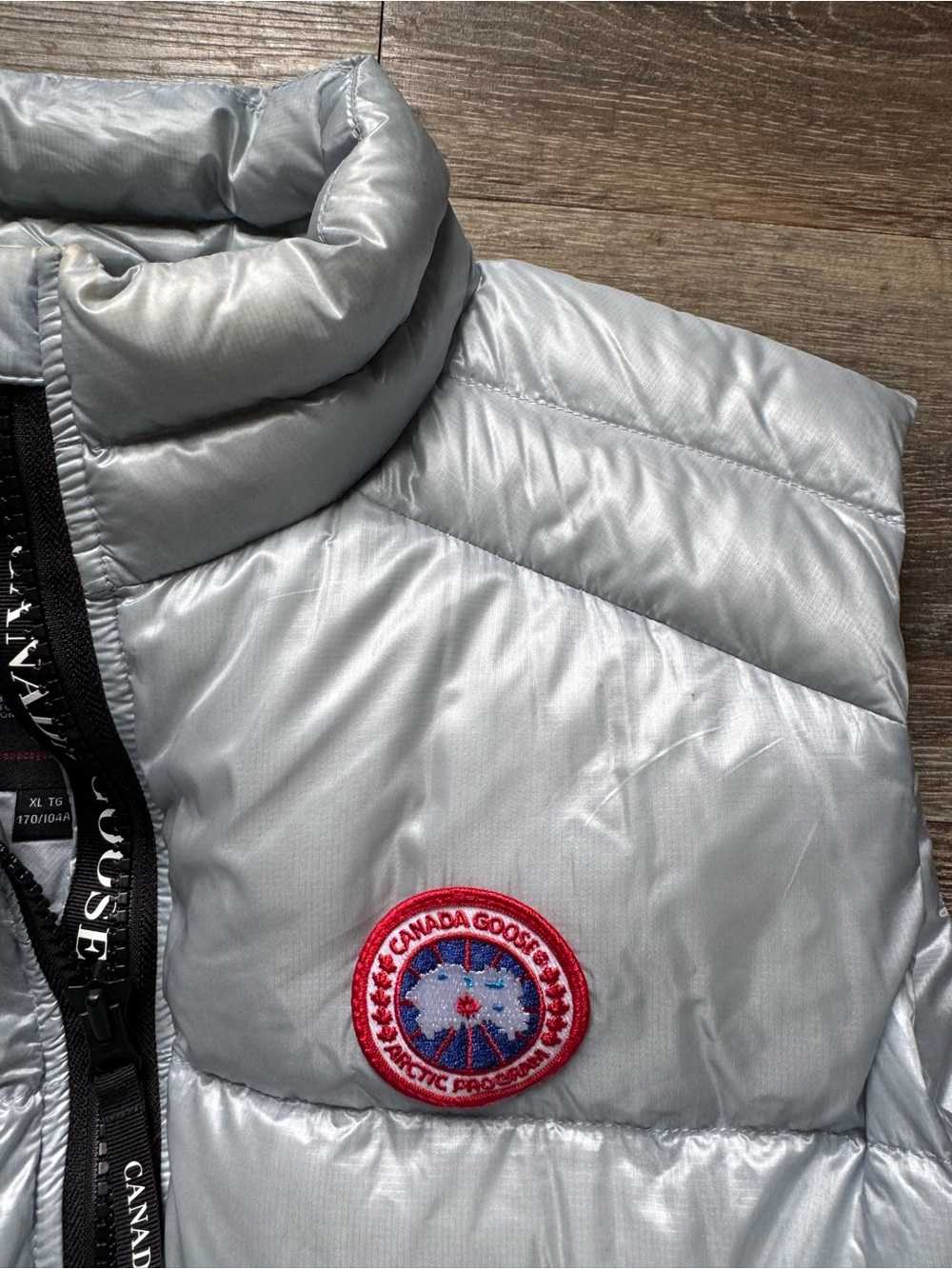 Canada Goose Silver Puffer Vest XL - Picture 2 of 10